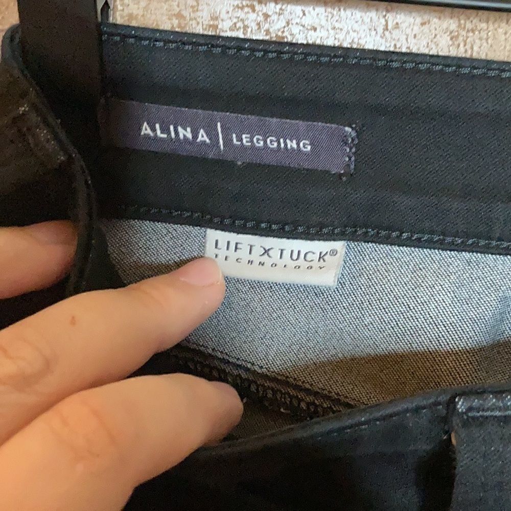 Not Your Daughters Jeans Woman’s Size 4 Alina LIFT X TUCK Technology - Picture 3 of 6